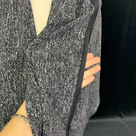 Lululemon Vinyasa Wrap digital black - Picture 9 of 14